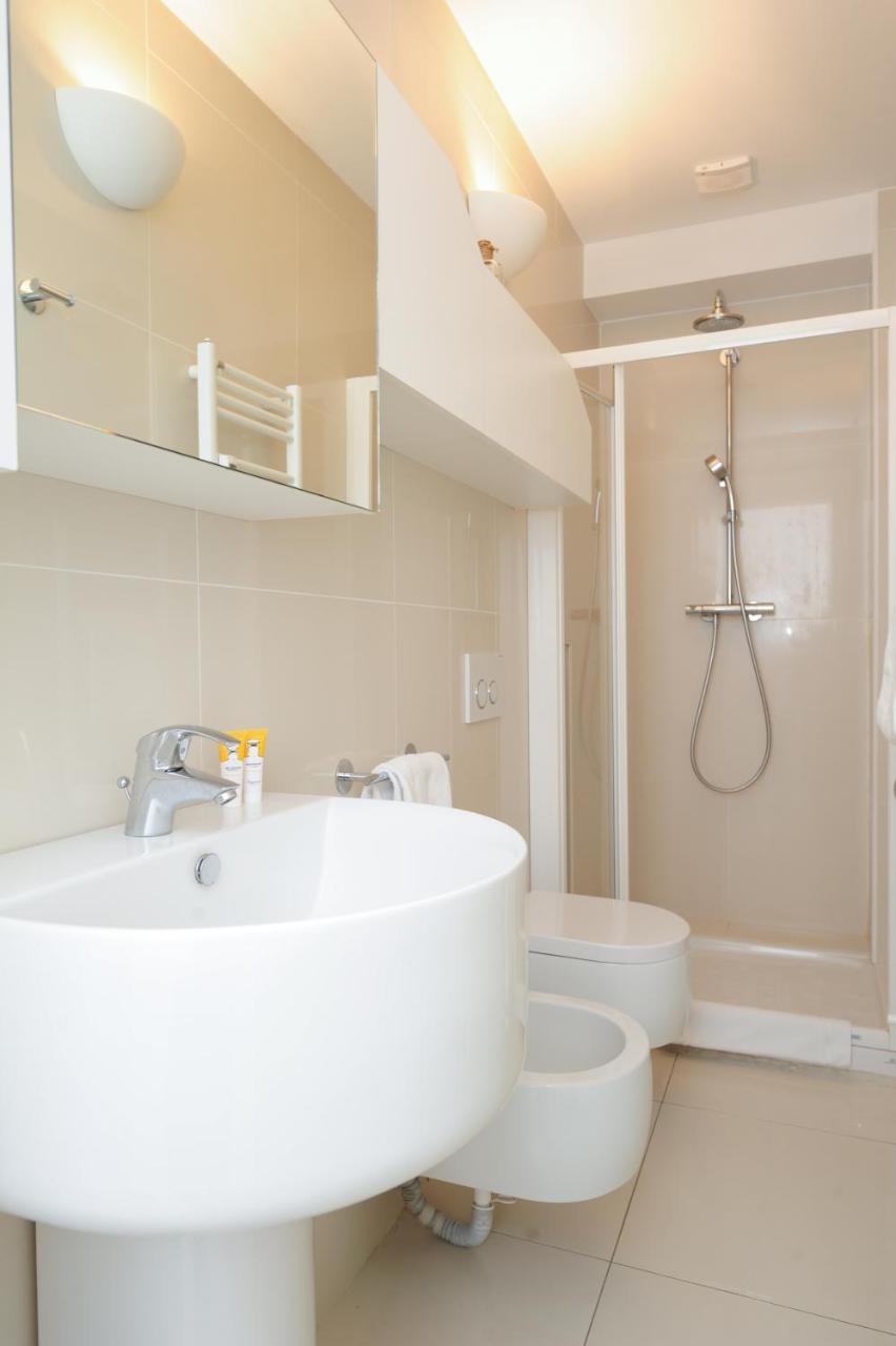 La Suite Des Anges Res. Negresco Five Stars Holiday House ニース エクステリア 写真