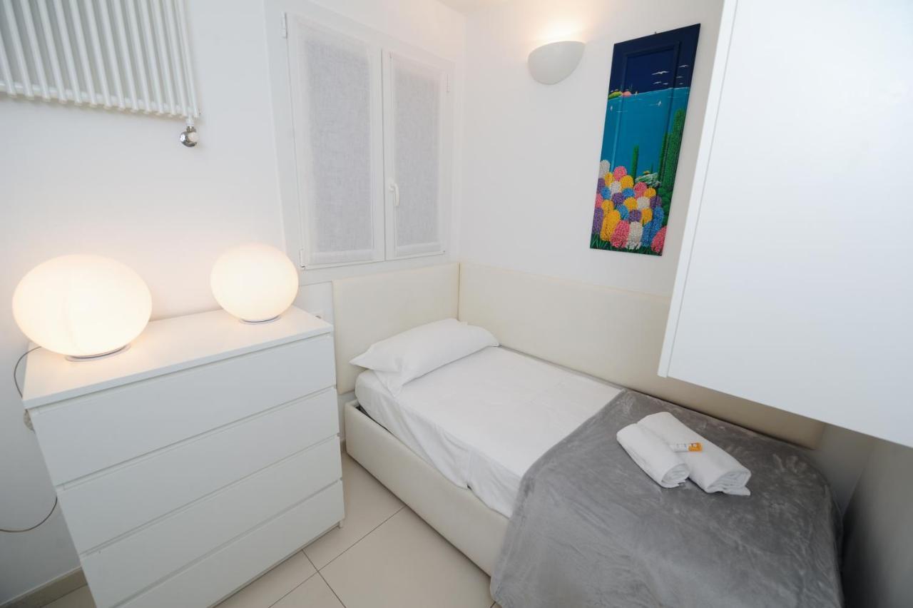 La Suite Des Anges Res. Negresco Five Stars Holiday House ニース エクステリア 写真